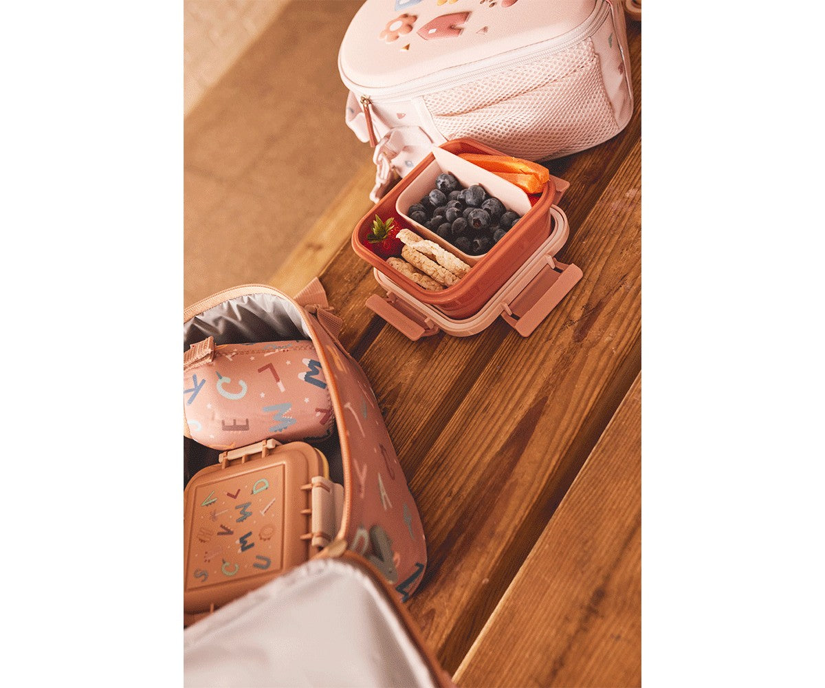 Caja Almuerzo Grande Three Little Pigs · Tutete