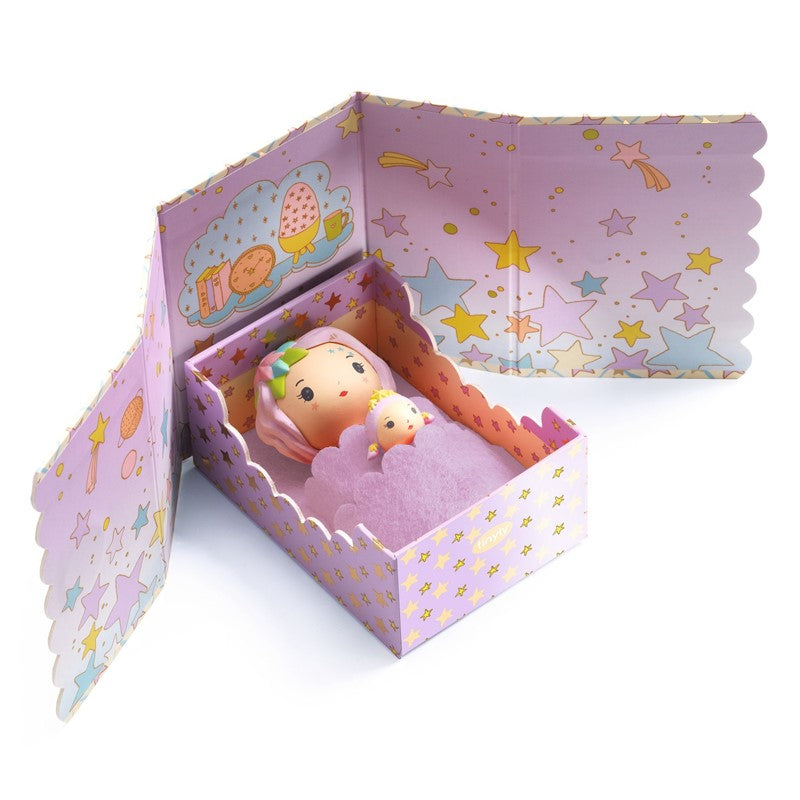 Violet Tinyroom · Tinyly