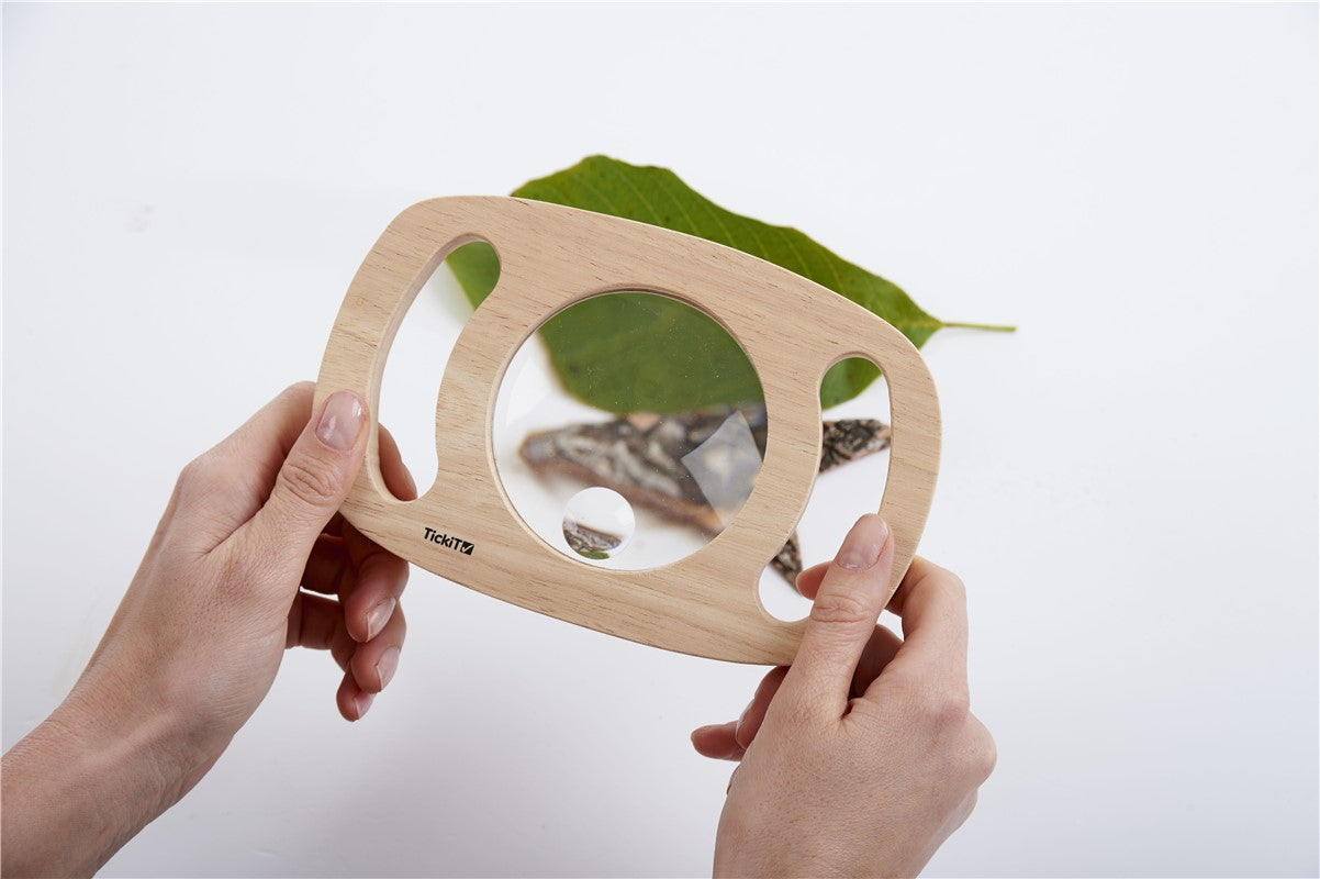 Lupa de Fácil Sujeción · Tickit