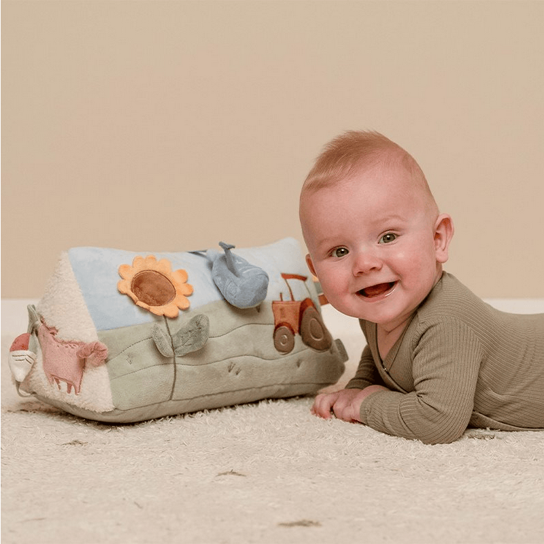 Cojín Actividades Triangular Little Farm · Little Dutch