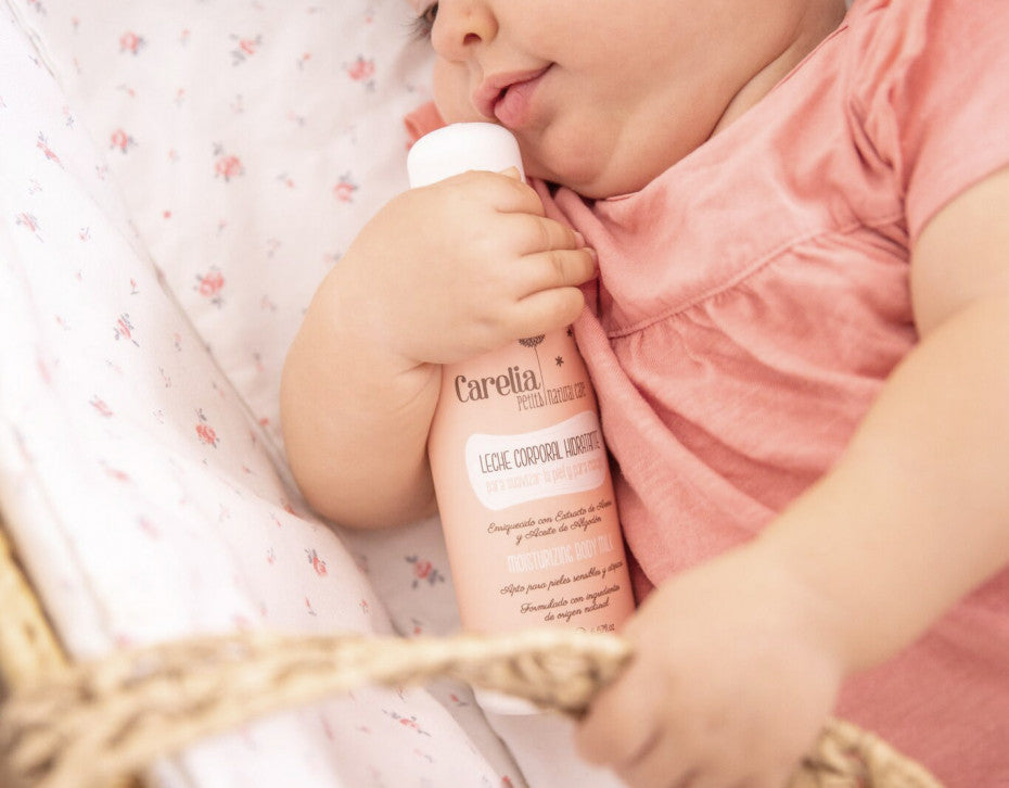 Leche corporal hidratante · Carelia