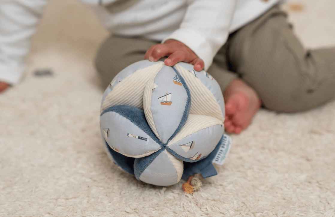 PELOTA MONTESSORI SAILORS BAY LITTLE DUTCH